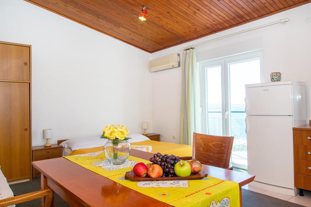 Beach Guesthouse Mediteran Podstrana Bilik gambar