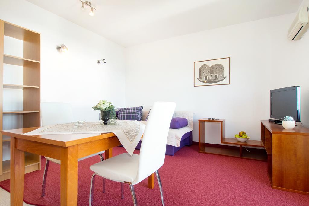Beach Guesthouse Mediteran Podstrana Bilik gambar
