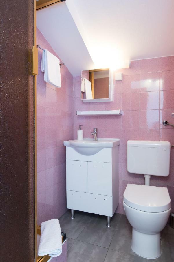 Beach Guesthouse Mediteran Podstrana Luaran gambar