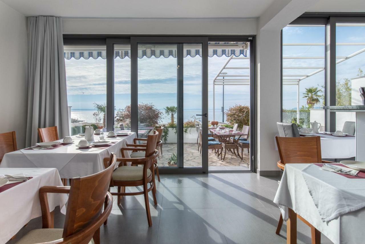 Beach Guesthouse Mediteran Podstrana Luaran gambar